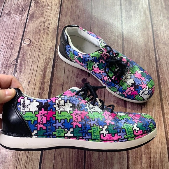 Alegria Shoes - ALEGRIA Essence All Together Now Puzzle Piece Sneakers Womens 36 6/6.5